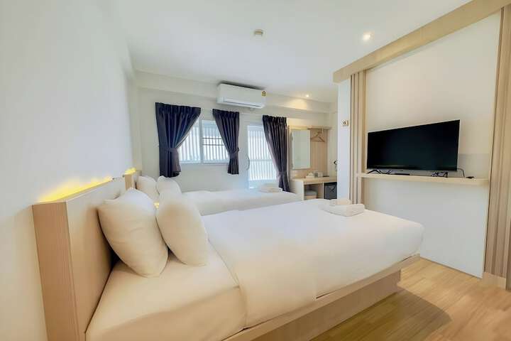 Room 21 of 25