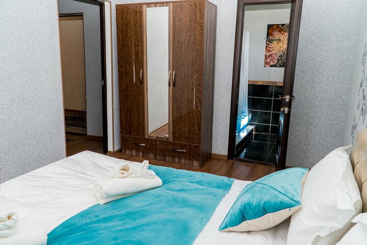 Room 5 of 7