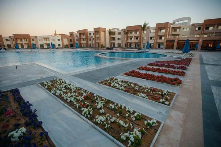Pool 6 of 7