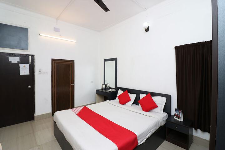 Room 12 of 29