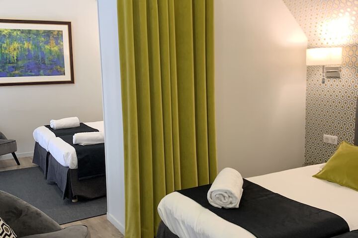 Room 37 of 80