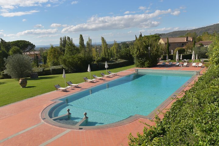 Pool 39 of 64