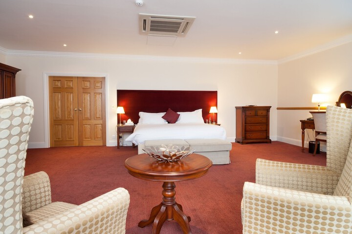 Room 10 of 70