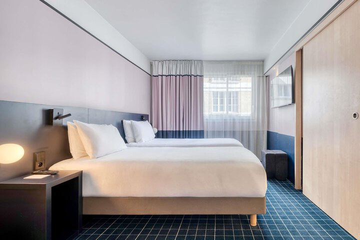 Room 21 of 73