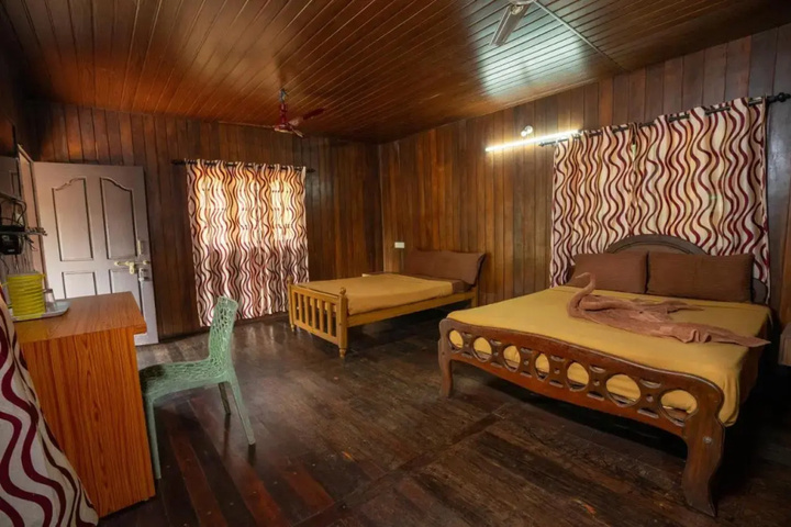Room 3 of 24