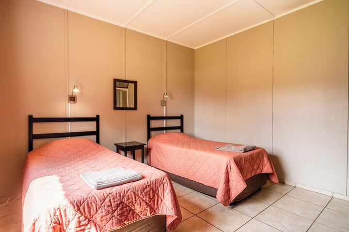 Room 14 of 197