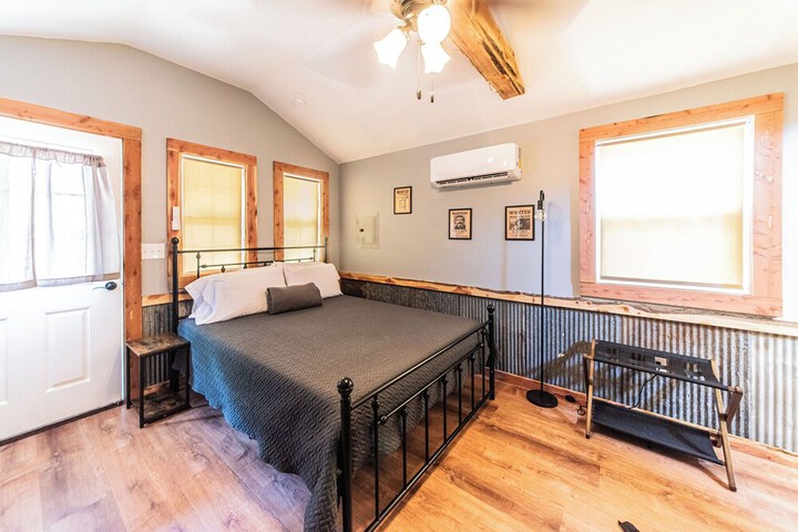 Room 19 of 52
