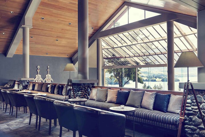 Lounge 41 of 69