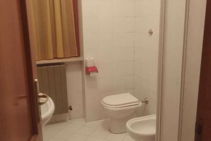 Room 6 of 22