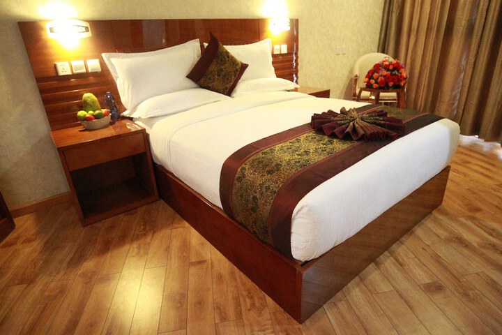 Room 5 of 23