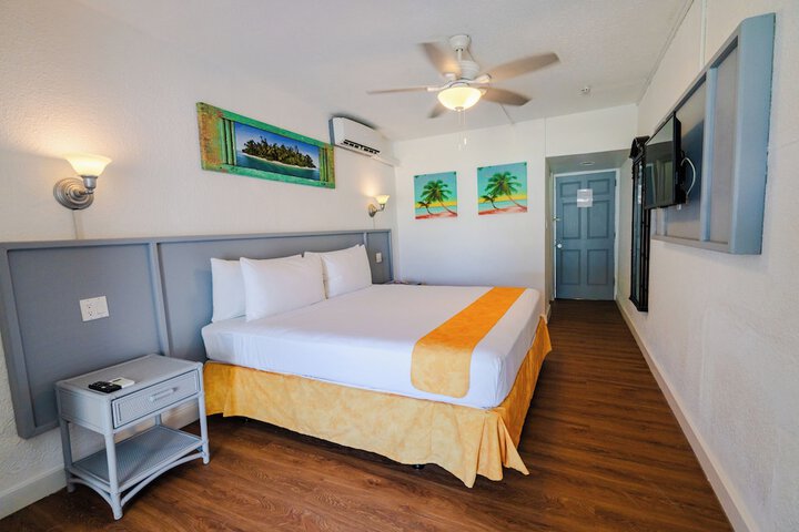 Room 18 of 111