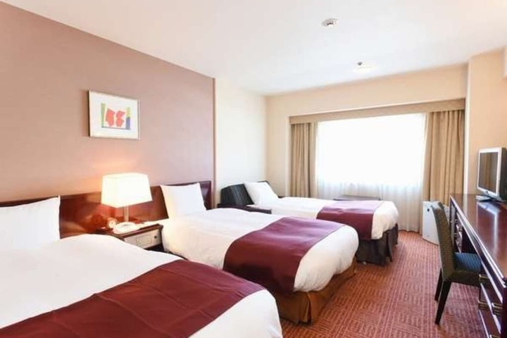 Room 21 of 97