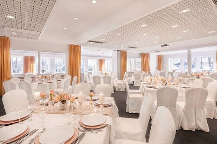 Ballroom/Hall 50 of 63