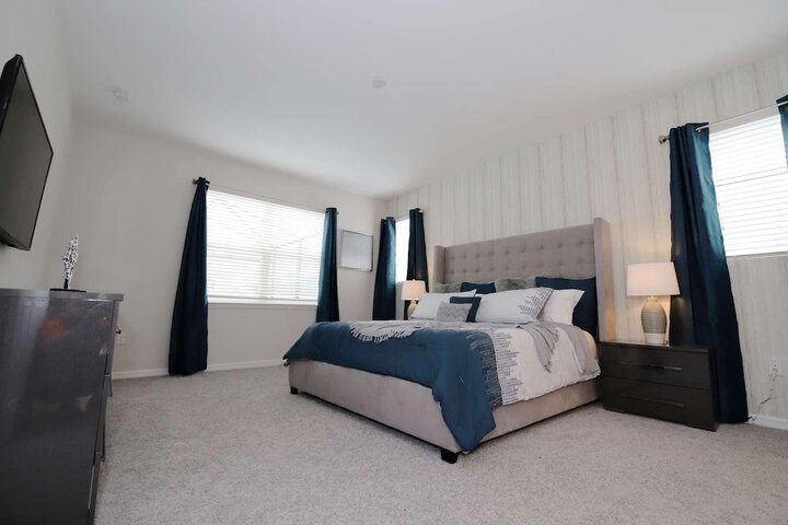 Room 10 of 50