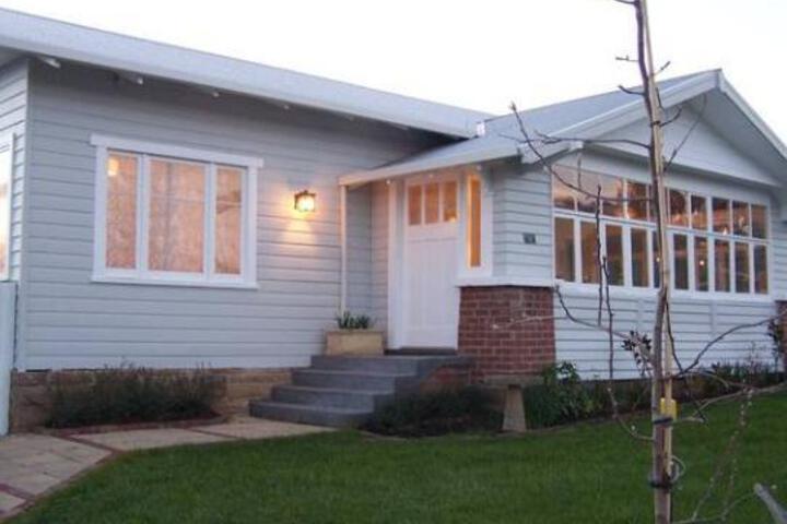 Beachview Bellerive - Holiday House