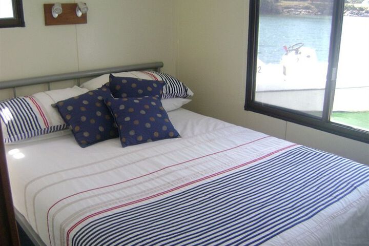 Room 5 of 46