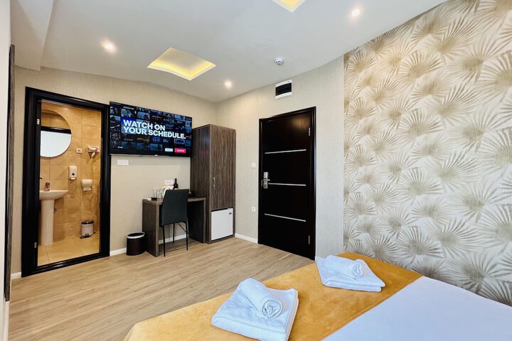 Room 12 of 54