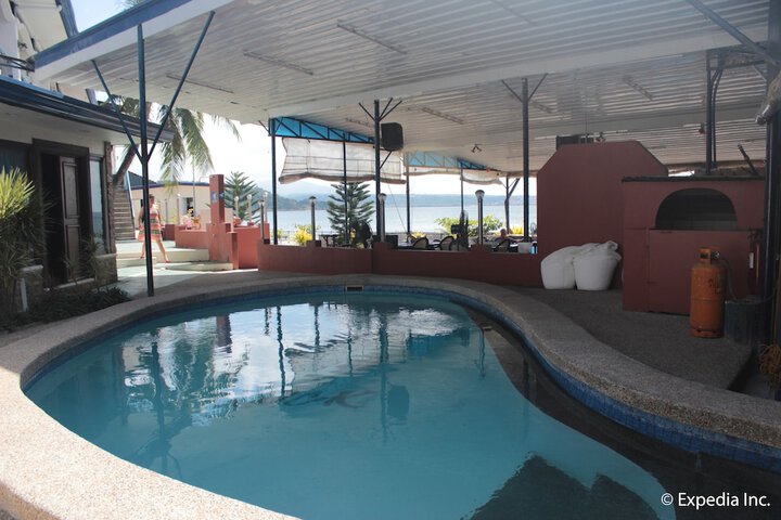 Pool 62 of 83