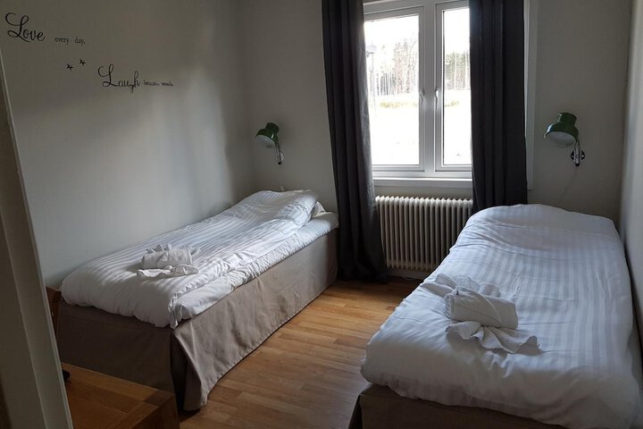 Room 10 of 35