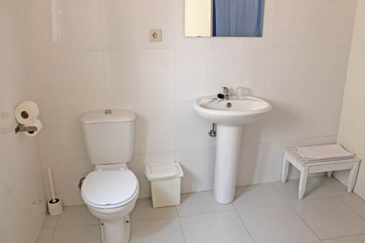 Room 44 of 74
