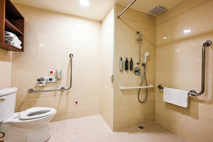 Room 62 of 72