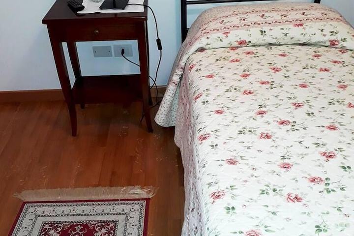 Room 8 of 21