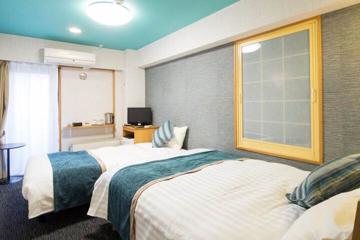 Room 18 of 45