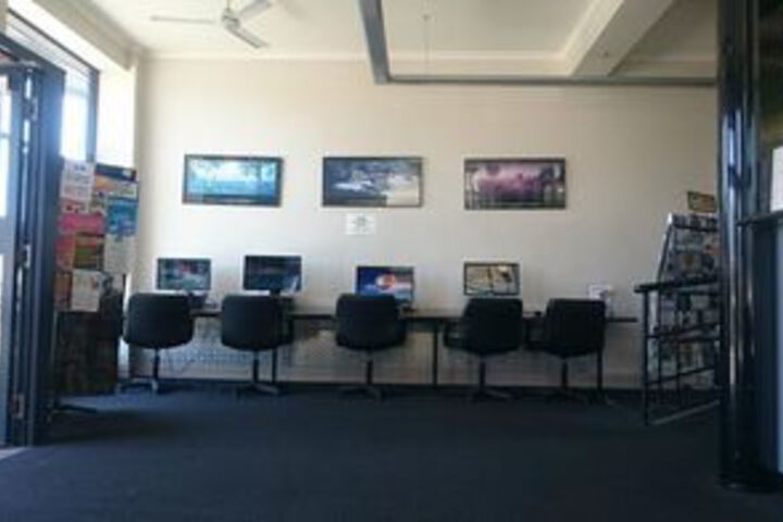 Business Center 2 of 4