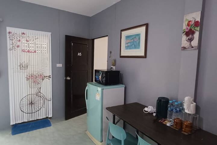 Room 14 of 78
