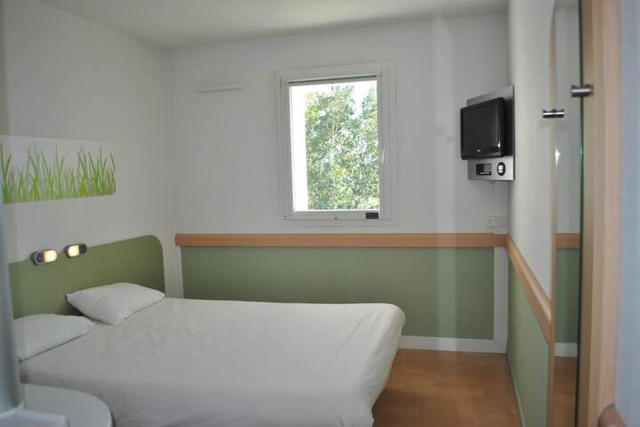 Room 7 of 71