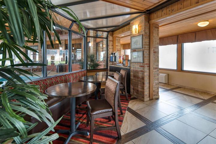 Guest Lobby