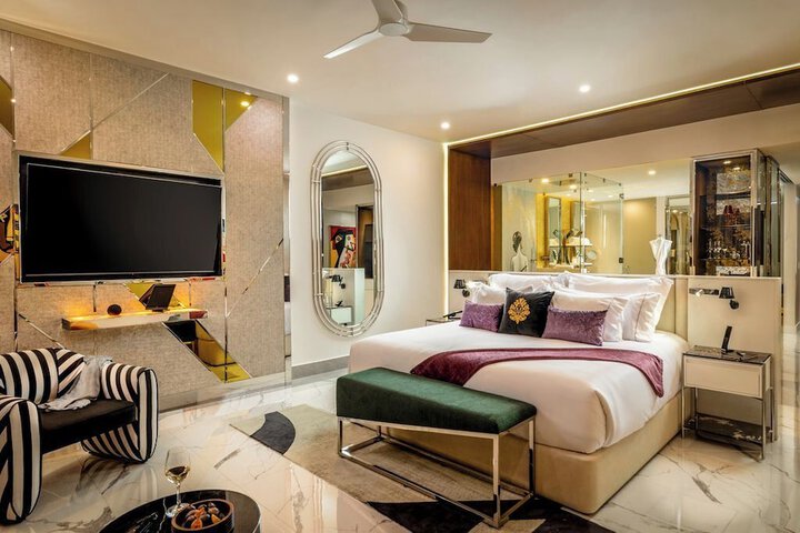 Room 15 of 67