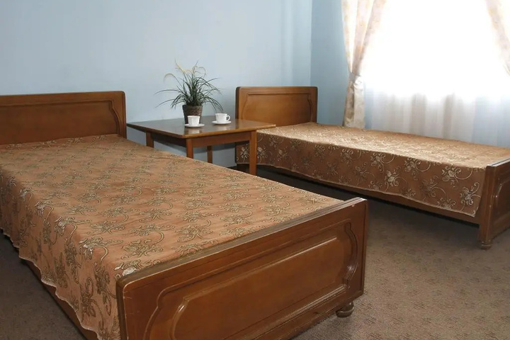 Room 3 of 10