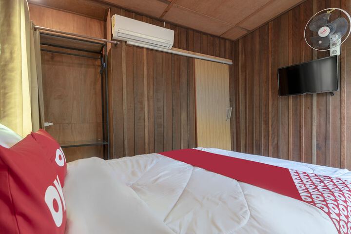 Room 8 of 31