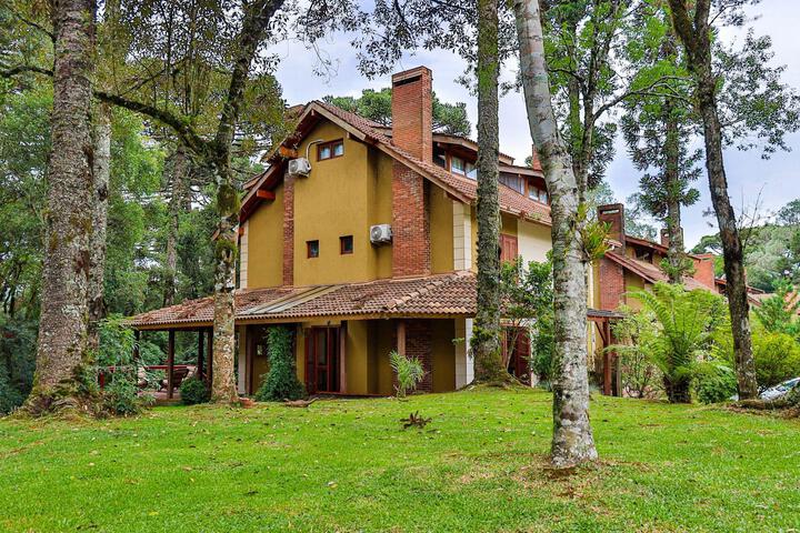 Locar-in Gramado Tríplex Laje de Pedra