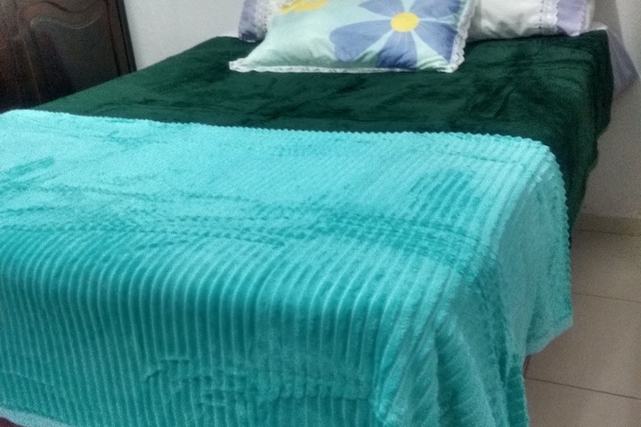 Room 4 of 9