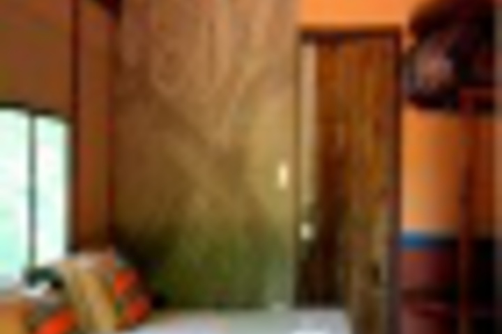 Room 195 of 792