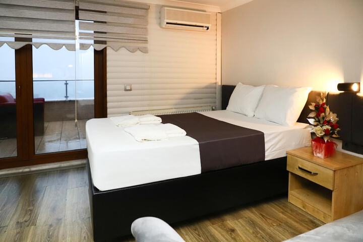 Room 25 of 54