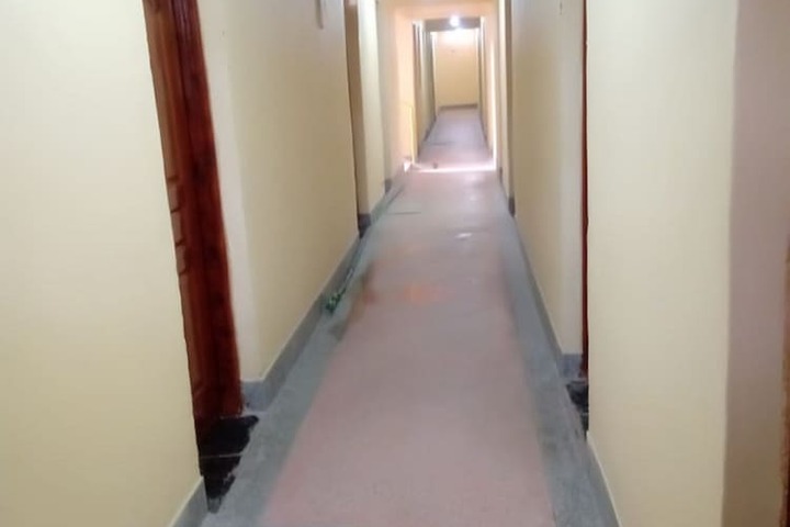 Ballroom/Hall 12 of 14
