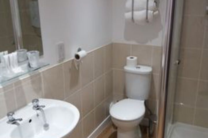 Room 3 of 31