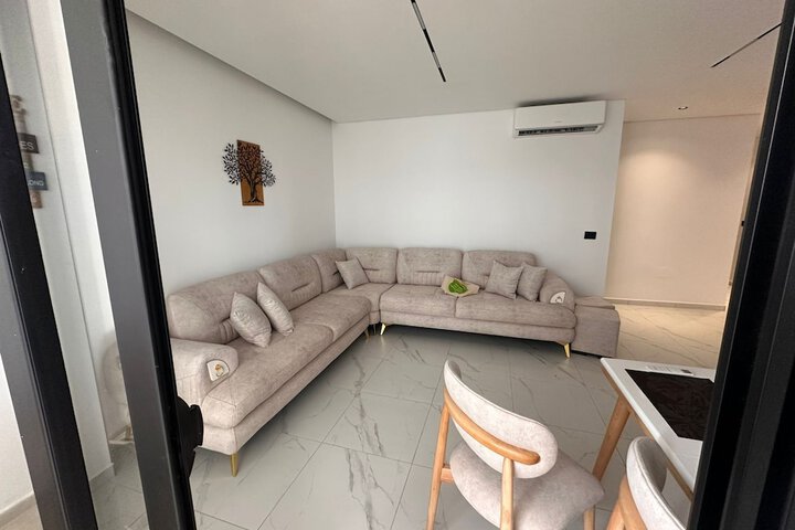Room 72 of 108