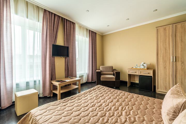Room 28 of 52