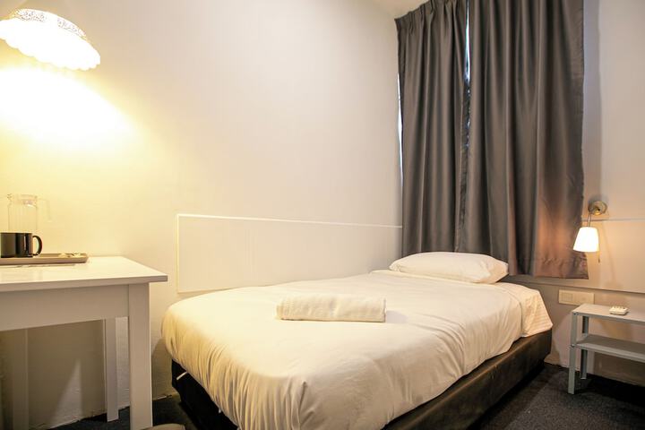 Room 14 of 45