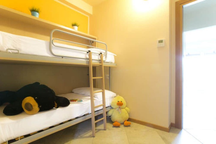 Room 12 of 81