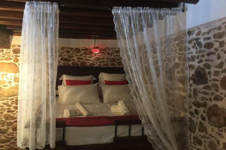 Aretis Traditional house