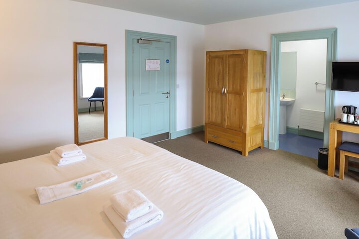 Room 18 of 50