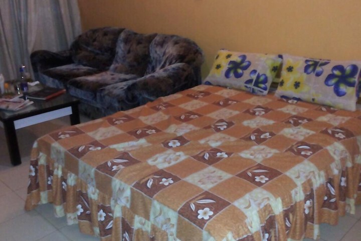 Room 10 of 50