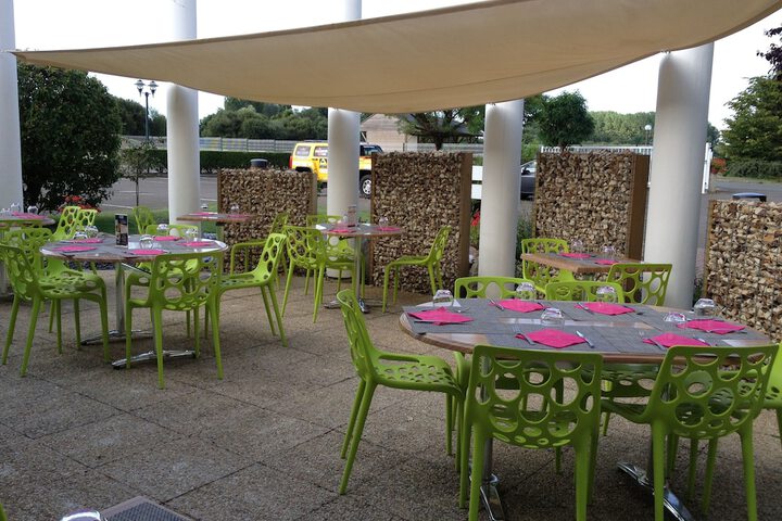 Terrace/Patio 24 of 30