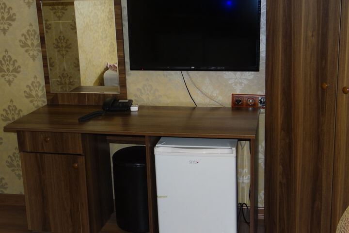 Room 15 of 36