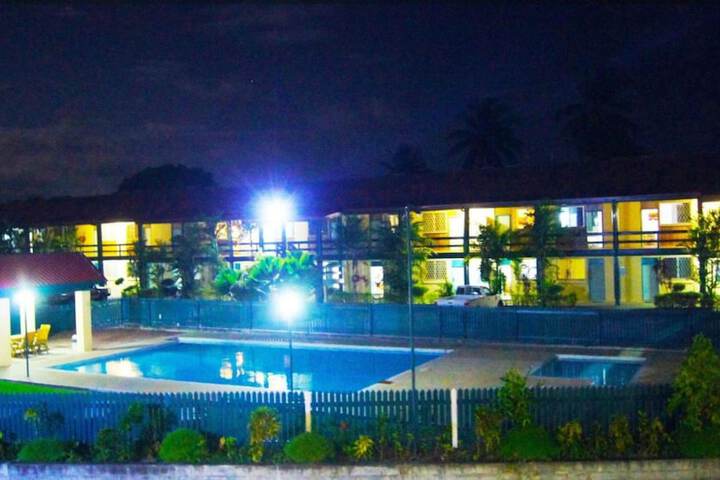 Hotel Pool